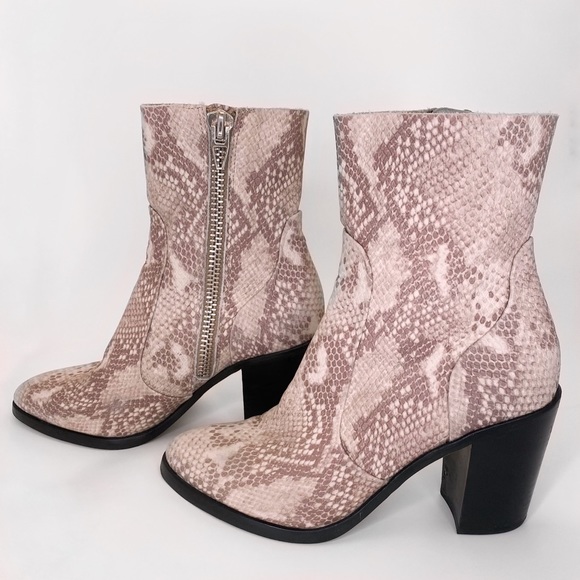 Dolce Vita Samie Snakeskin Booties White Multi - Picture 6 of 9